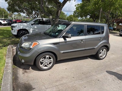 2011 Kia Soul +
