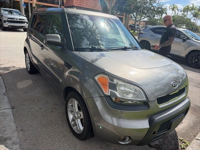 2011 Kia Soul +