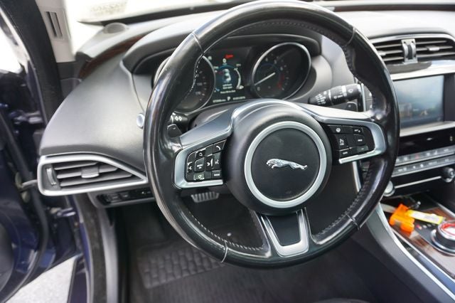 2018 Jaguar XE 35t Prestige