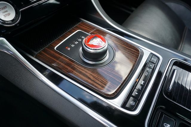 2018 Jaguar XE 35t Prestige