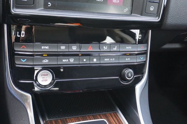 2018 Jaguar XE 35t Prestige