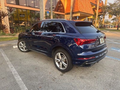 2022 Audi Q3 45 S line quattro Premium