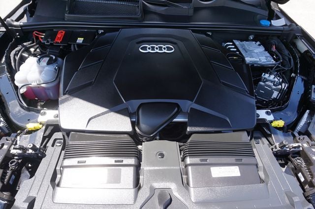 2025 Audi Q7 55 quattro Premium