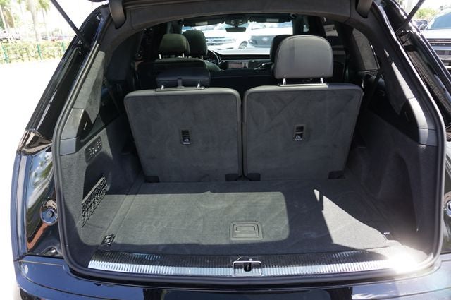 2025 Audi Q7 55 quattro Premium