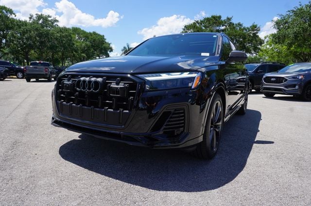 2025 Audi Q7 55 quattro Premium