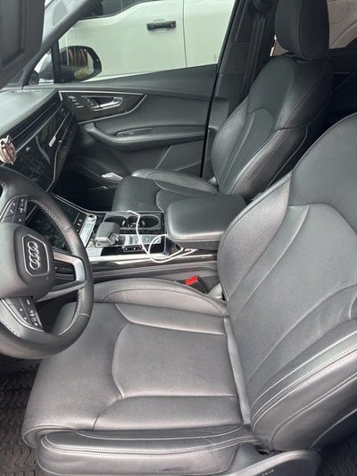 2025 Audi Q7 55 quattro Premium