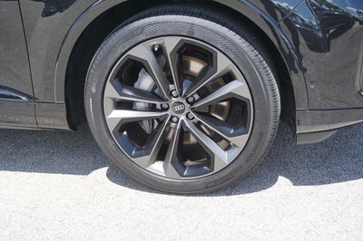 2025 Audi Q7 55 quattro Premium