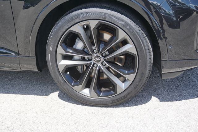 2025 Audi Q7 55 quattro Premium