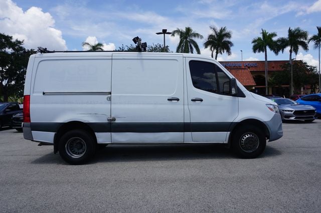 2019 Mercedes-Benz Sprinter 4500 144 WB Standard Roof Cargo
