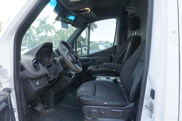 2019 Mercedes-Benz Sprinter 4500 144 WB Standard Roof Cargo