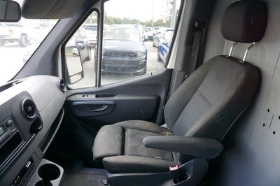 2019 Mercedes-Benz Sprinter 4500 144 WB Standard Roof Cargo