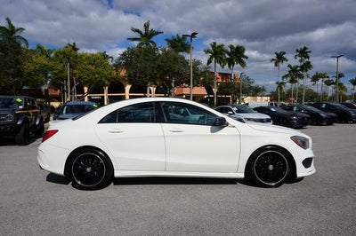 2016 Mercedes-Benz CLA Base