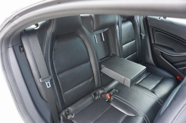 2016 Mercedes-Benz CLA Base