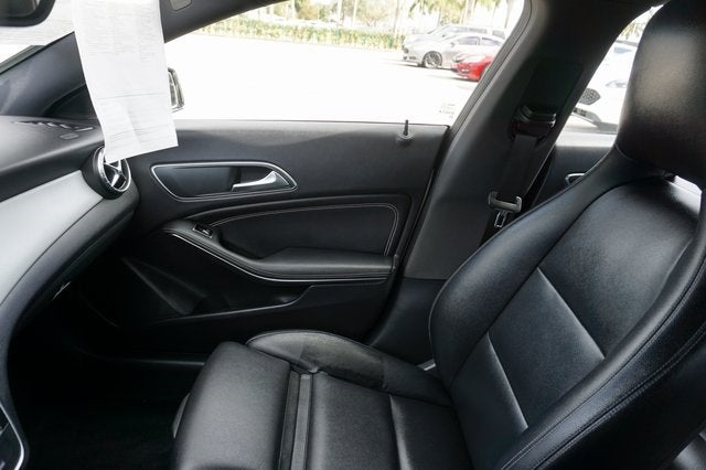 2016 Mercedes-Benz CLA Base