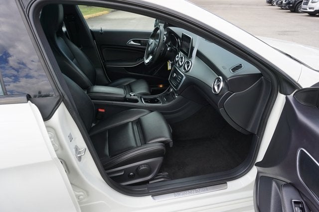 2016 Mercedes-Benz CLA Base