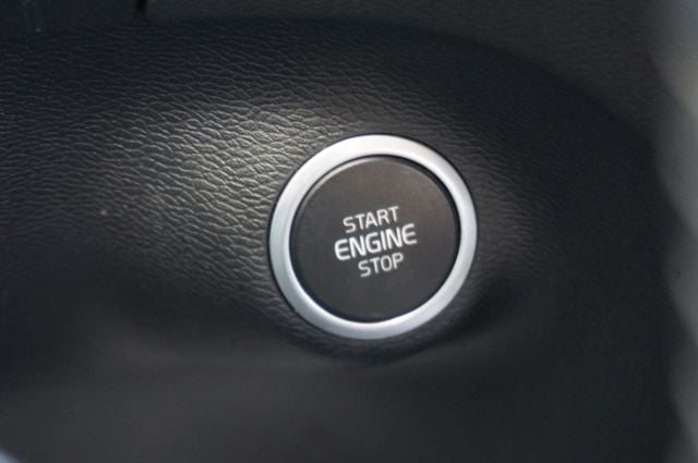 2021 Volvo XC40 T4 Momentum